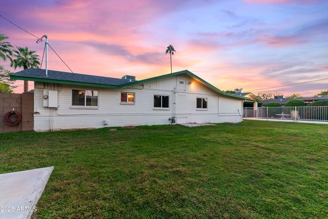 7502 N 7TH Avenue, Phoenix, AZ 85021