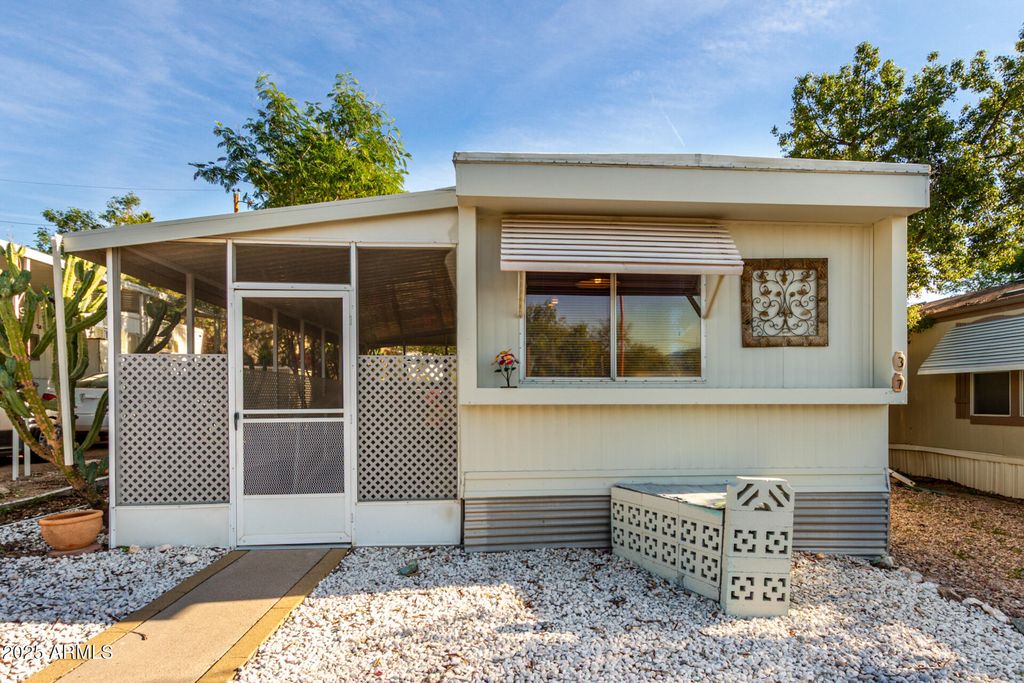 10401 N CAVE CREEK Road 37, Phoenix, AZ 85020