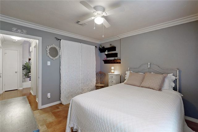 8615 Rosewood Drive, College Station, TX 77845