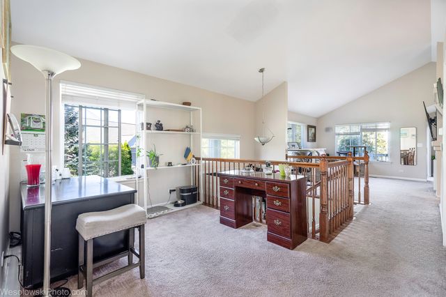 644 S Rosehall Lane 644, Round Lake, IL 60073