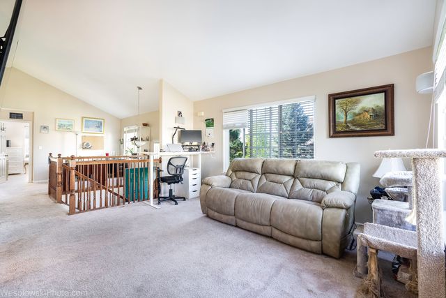 644 S Rosehall Lane 644, Round Lake, IL 60073