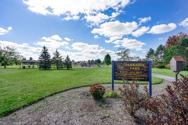 644 S Rosehall Lane 644, Round Lake, IL 60073