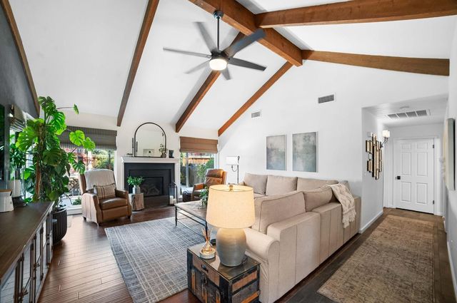 6301 N Palm Avenue, Fresno, CA 93704