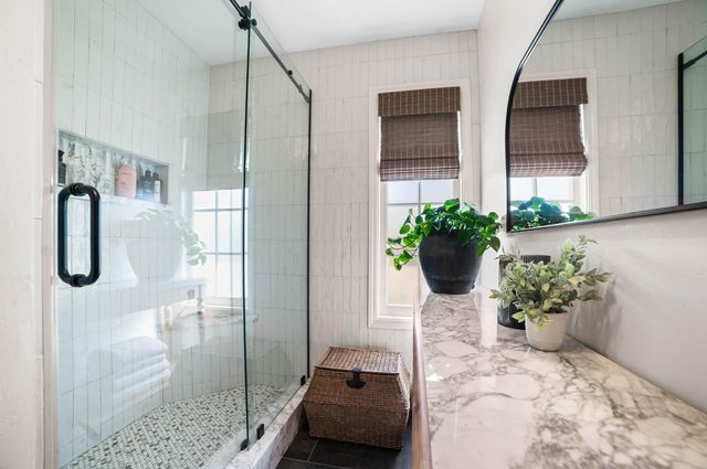 6301 N Palm Avenue, Fresno, CA 93704