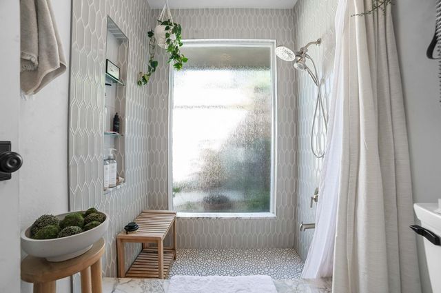 6301 N Palm Avenue, Fresno, CA 93704