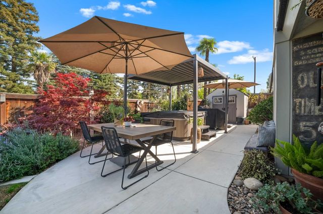 6301 N Palm Avenue, Fresno, CA 93704