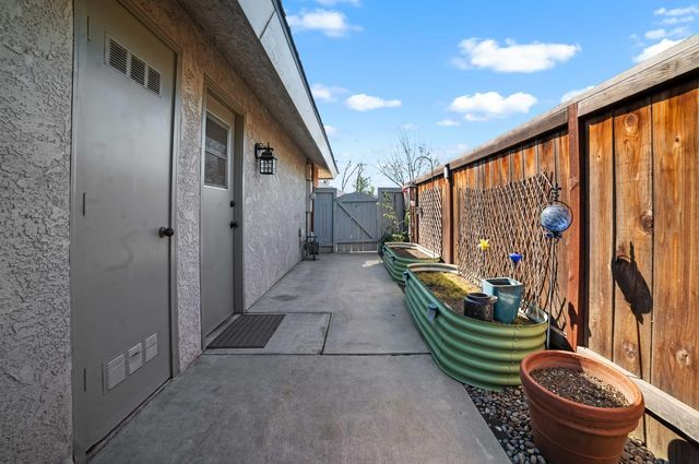 6301 N Palm Avenue, Fresno, CA 93704