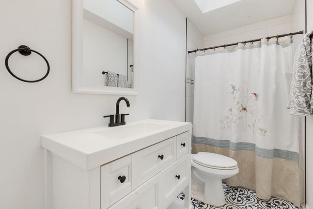 1216 N Dwiggins Court, Griffith, IN 46319