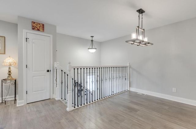 1216 N Dwiggins Court, Griffith, IN 46319