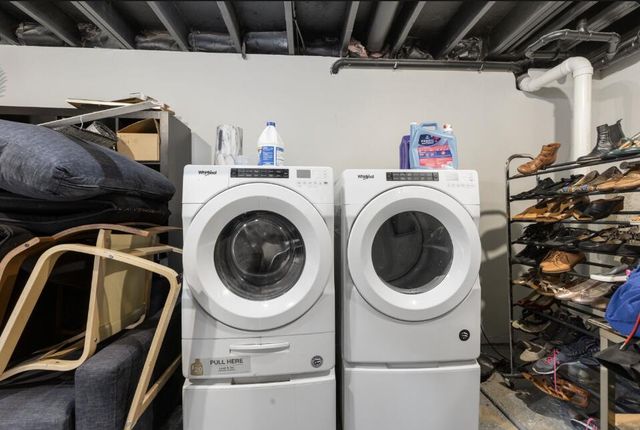 1216 N Dwiggins Court, Griffith, IN 46319