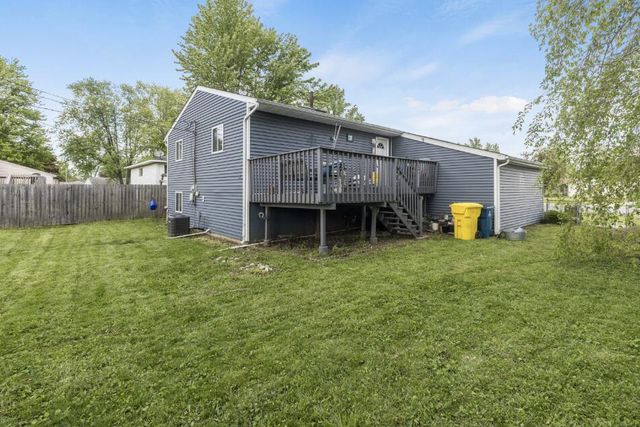 1216 N Dwiggins Court, Griffith, IN 46319