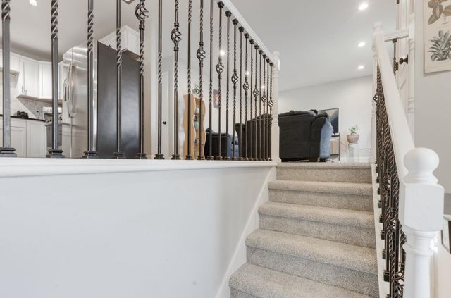 1216 N Dwiggins Court, Griffith, IN 46319