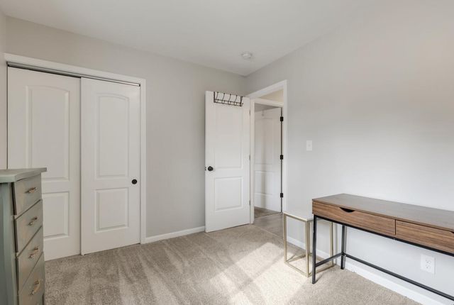 1216 N Dwiggins Court, Griffith, IN 46319