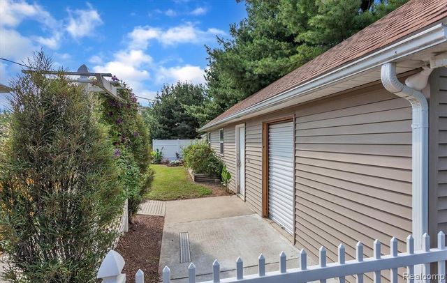 5183 Owosso Road, Handy Township, MI 48836
