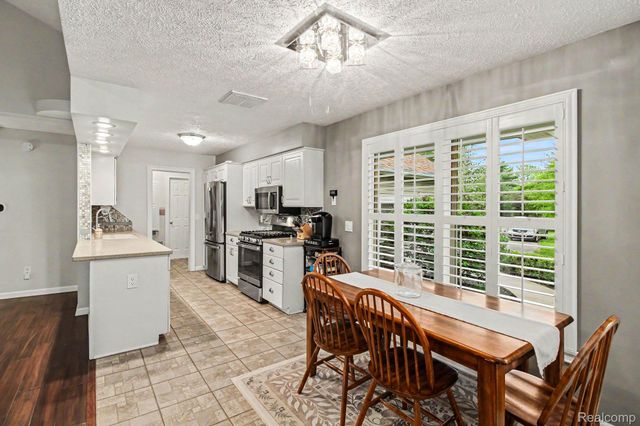 5183 Owosso Road, Handy Township, MI 48836