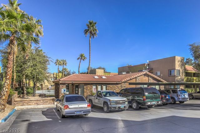1858 North Decatur Boulevard 204, Las Vegas, NV 89108
