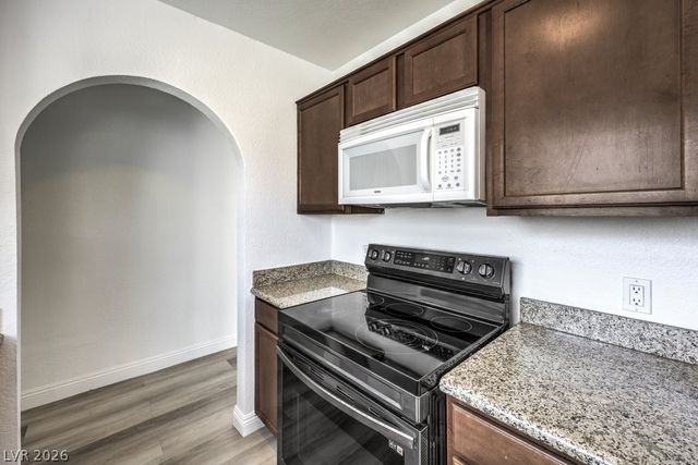 1858 North Decatur Boulevard 204, Las Vegas, NV 89108