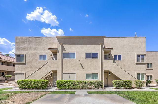 1858 North Decatur Boulevard 204, Las Vegas, NV 89108