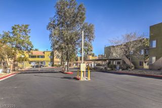 1858 North Decatur Boulevard 204, Las Vegas, NV 89108