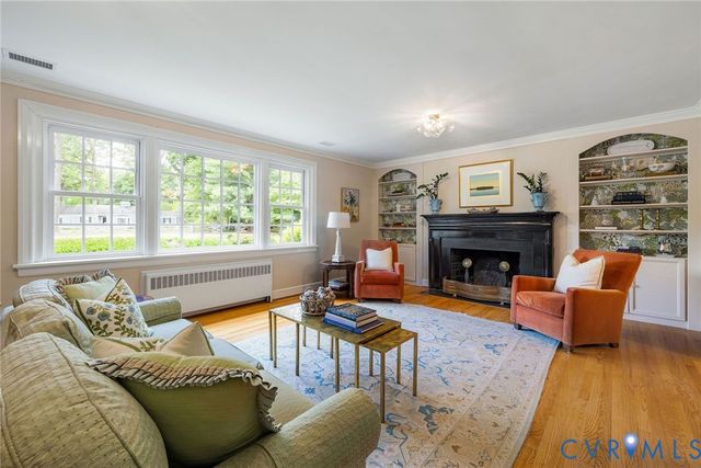 315 Sleepy Hollow Rd, Henrico, VA 23229