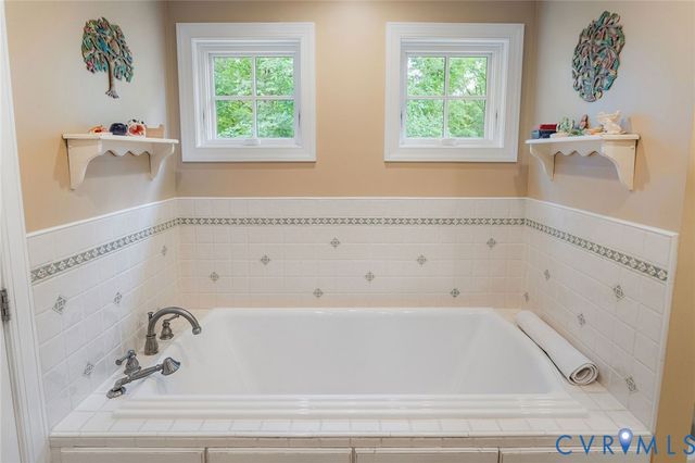 315 Sleepy Hollow Rd, Henrico, VA 23229