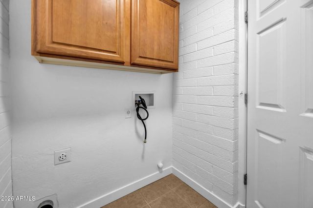 1742 W MENADOTA Drive, Phoenix, AZ 85027