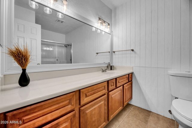 1742 W MENADOTA Drive, Phoenix, AZ 85027