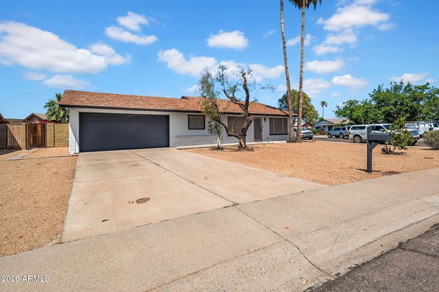 1742 W MENADOTA Drive, Phoenix, AZ 85027