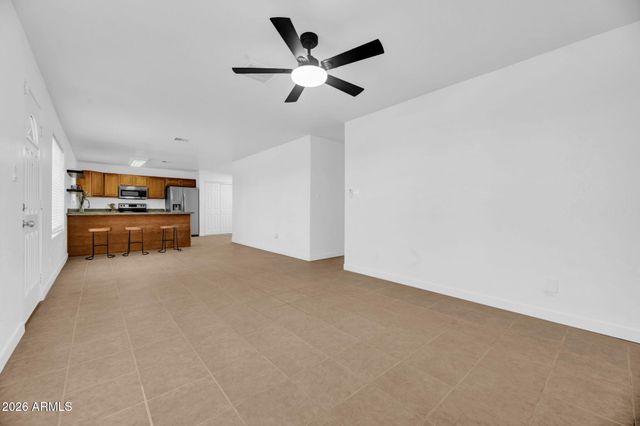 1742 W MENADOTA Drive, Phoenix, AZ 85027