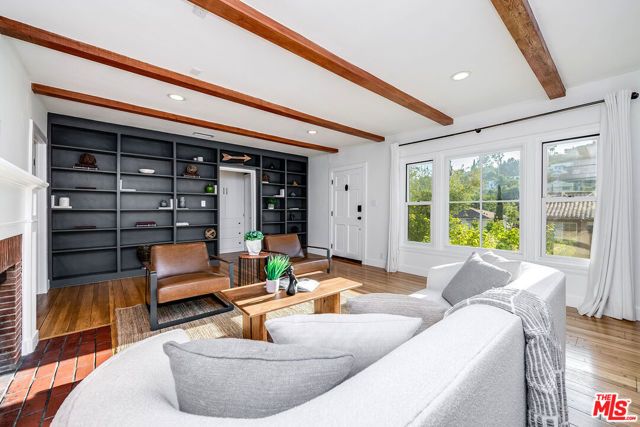 2446 Cheremoya Avenue, Los Angeles, CA 90068