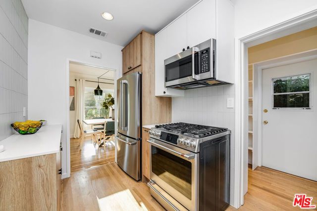 2446 Cheremoya Avenue, Los Angeles, CA 90068