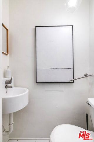 2446 Cheremoya Avenue, Los Angeles, CA 90068