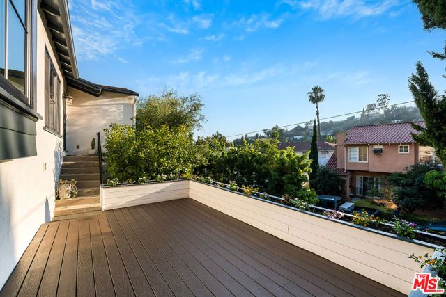 2446 Cheremoya Avenue, Los Angeles, CA 90068