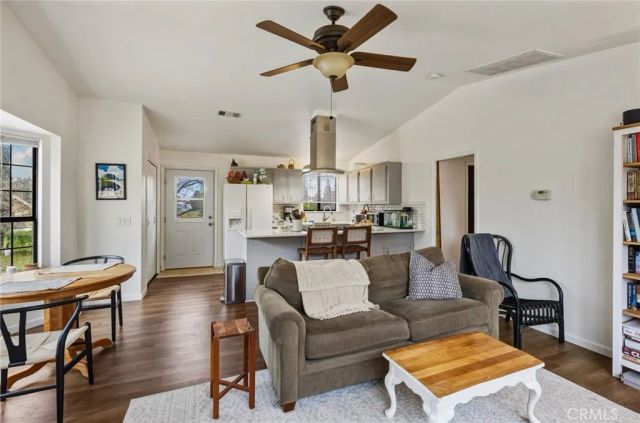 9045 San Gabriel, Atascadero, CA 93422