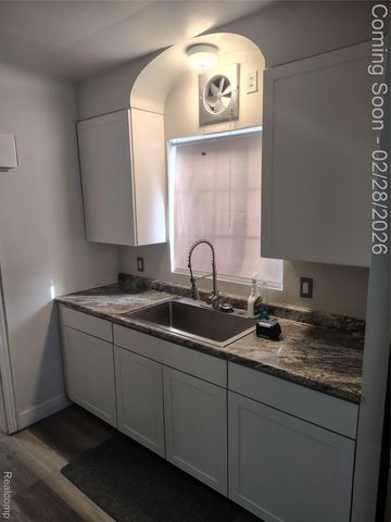 16871 PLAINVIEW Avenue, Detroit, MI 48219