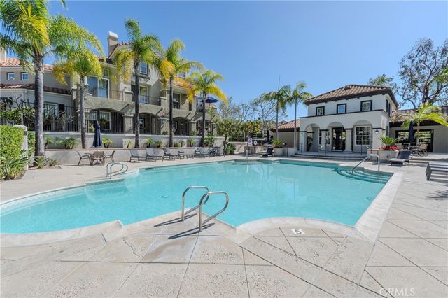 44 Via Cordoba, Rancho Santa Margarita, CA 92688
