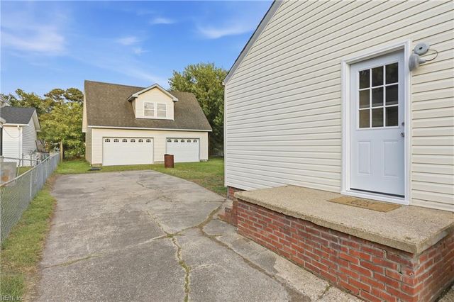 1404 Willow AVE, Chesapeake, VA 23325