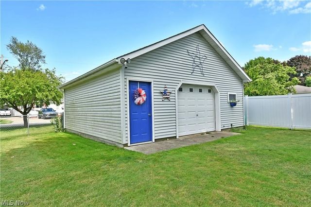 632 Chestnut Street, Conneaut, OH 44030