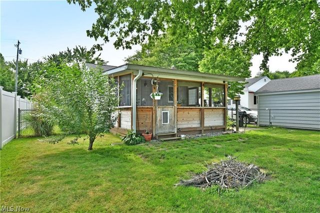 632 Chestnut Street, Conneaut, OH 44030