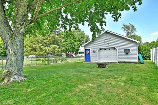 632 Chestnut Street, Conneaut, OH 44030