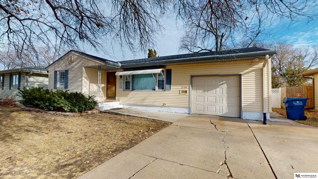 2140 N Clarmar Avenue, Fremont, NE 68025