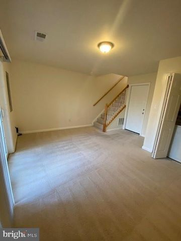 8556 TOWNE MANOR, Alexandria, VA 22309