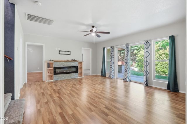 1056 Highlands Drive, Eagle Point, OR 97524
