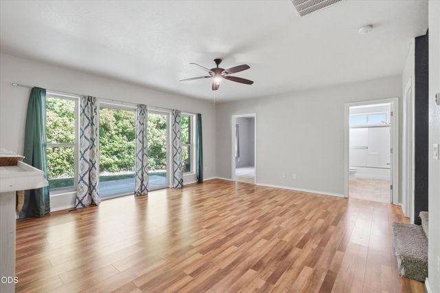 1056 Highlands Drive, Eagle Point, OR 97524