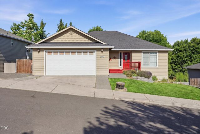 1056 Highlands Drive, Eagle Point, OR 97524