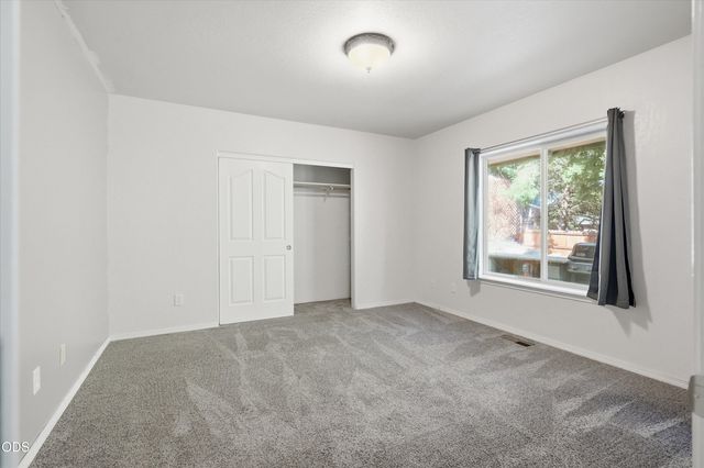 1056 Highlands Drive, Eagle Point, OR 97524