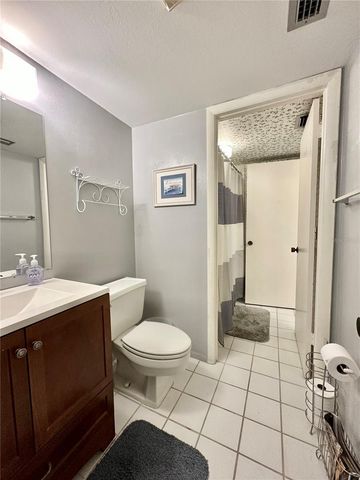 604 MIDWAY DRIVE B, Ocala, FL 34472