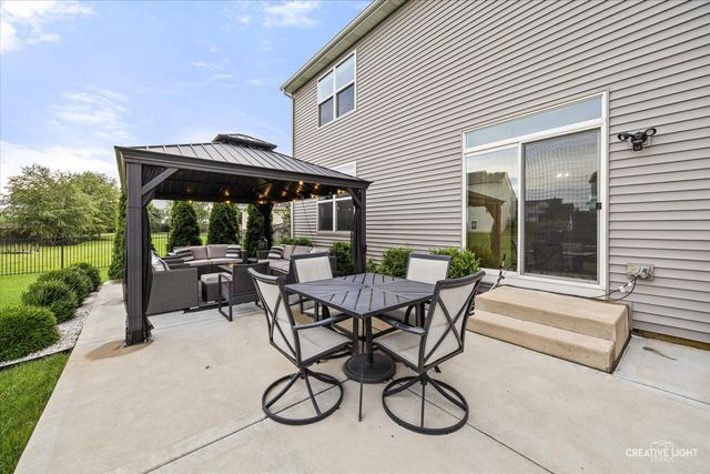 2441 Wilton Court, Yorkville, IL 60560