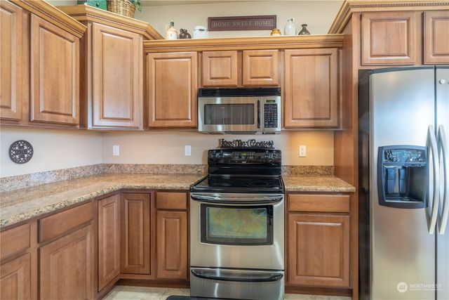 610 Torrey Pines Drive, Moses Lake, WA 98837