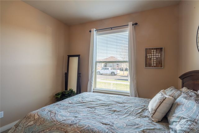 610 Torrey Pines Drive, Moses Lake, WA 98837